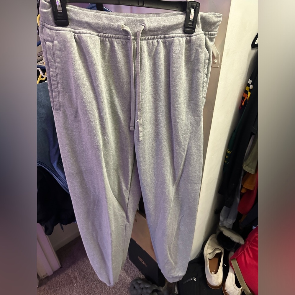 Great Condition LARGE Gray Sweatpants (Jogger Style) by Everlast